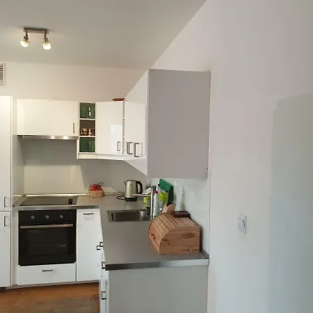 Rondo Wiatraczna 10 Min To City Center 7 Min To River Apartment