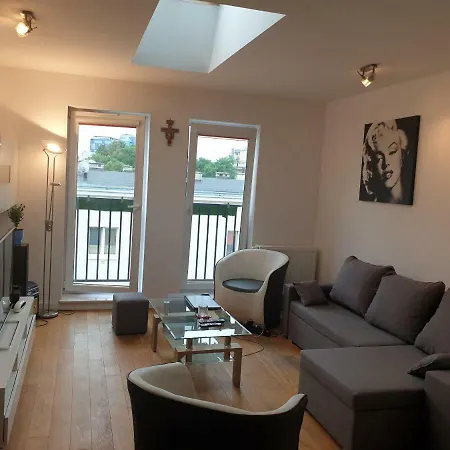Rondo Wiatraczna 10 Min To City Center 7 Min To River *