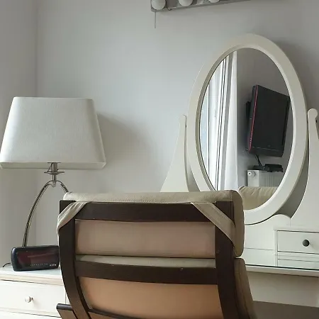 Rondo Wiatraczna 10 Min To City Center 7 Min To River Apartment