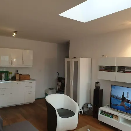 Rondo Wiatraczna 10 Min To City Center 7 Min To River *